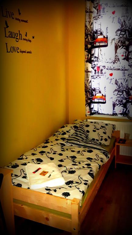 Hostel Puzzle - Jezyce Poznan Exterior photo