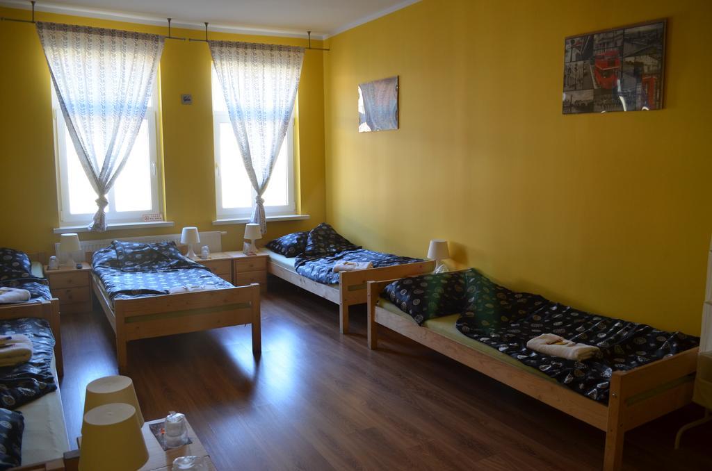 Hostel Puzzle - Jezyce Poznan Exterior photo